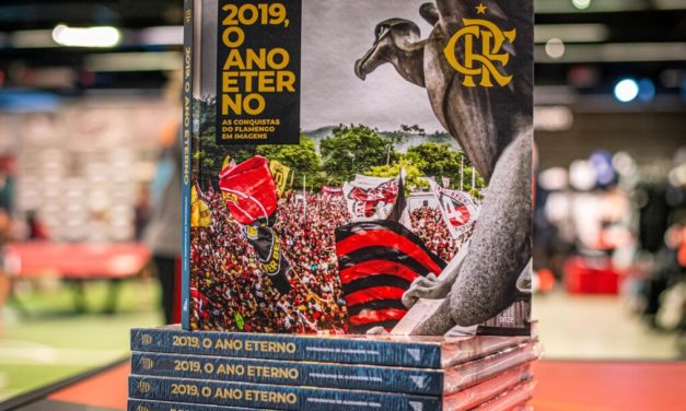 Flamengo lança livro de fotos sobre 2019
