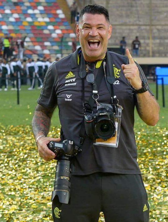Alexandre Vidal, fotógrafo do clube, lança seu segundo livro sobre o Flamengo