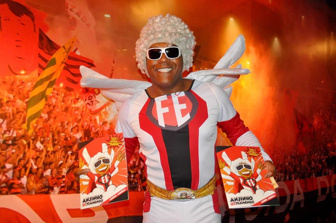 Livro de Anjinho, torcedor símbolo do Flamengo