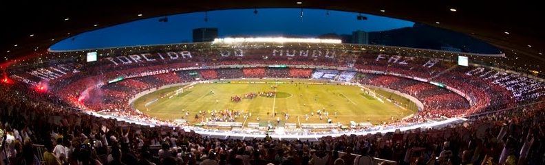 Mosaico histórico no Maracanã