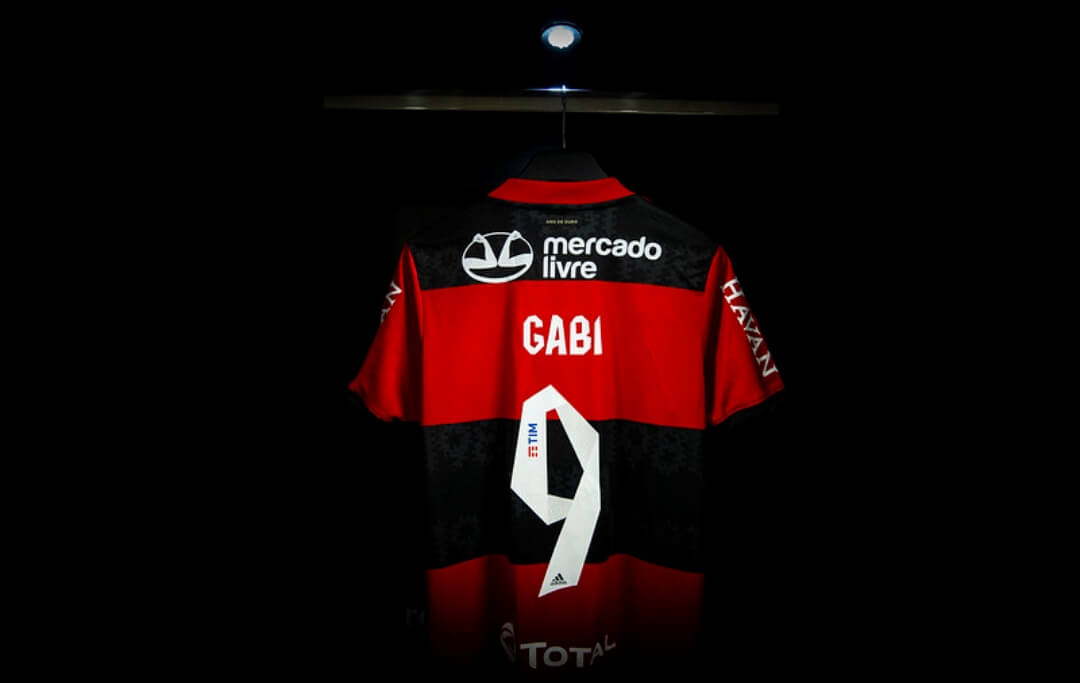 Gabigol chega ao centésimo gol marcado com a camisa do Flamengo